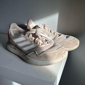🎀Size 7 Adidas Tan Running Shoes with Pink Details